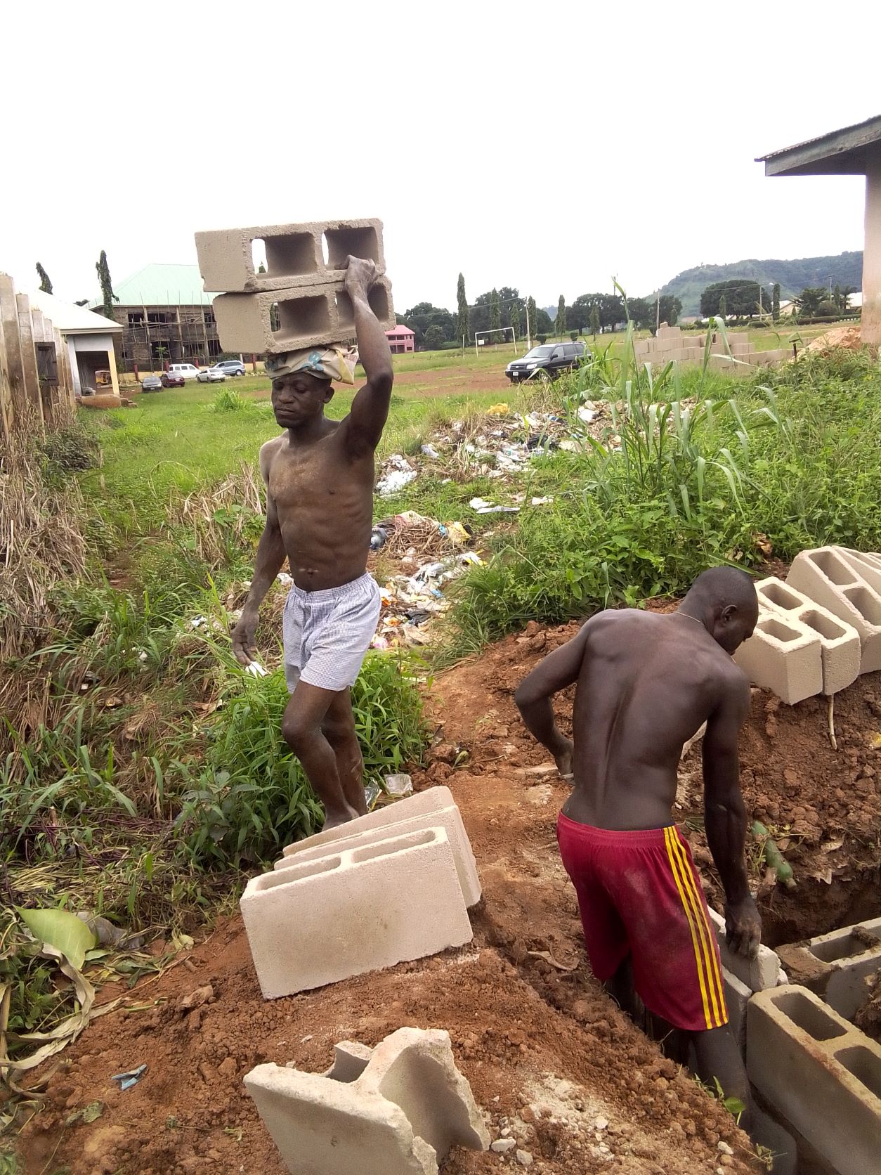 builds sanitary facilities in Primary schools